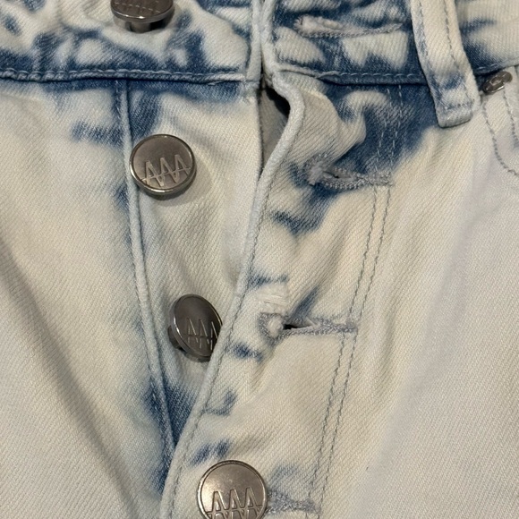 ZVY 27 Straight Up HiRise Acid Washed RelaxedJeans - Picture 3 of 7